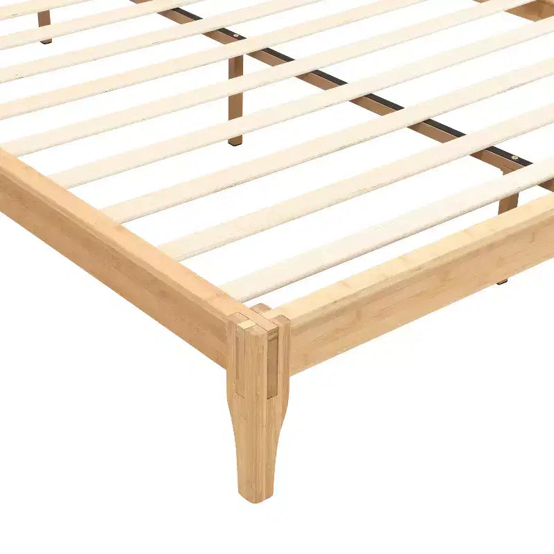 Lit plateforme Johnny de 30 cm en bambou massif avec lattes en bois et support métallique