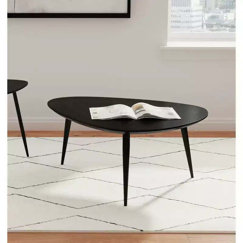 Table basse triangulaire en bois massif Odessa