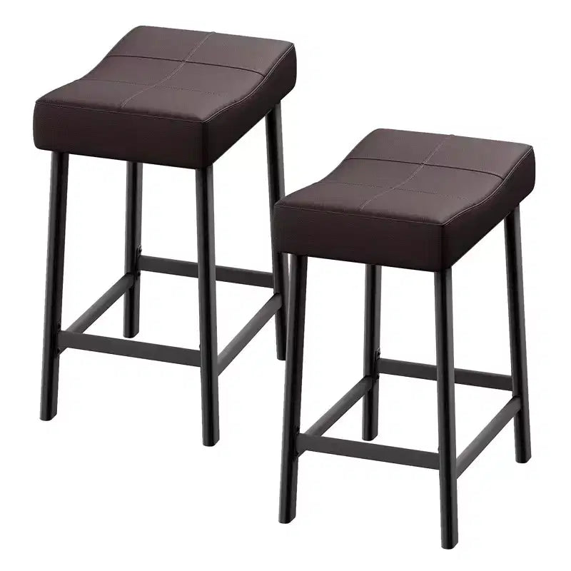 Lot de 2 tabourets de bar en cuir PU | Tabourets de comptoir de 61 cm avec sièges épais en forme de selle et cadre en métal robuste pour îlot de cuisine, bar de petit-déjeuner